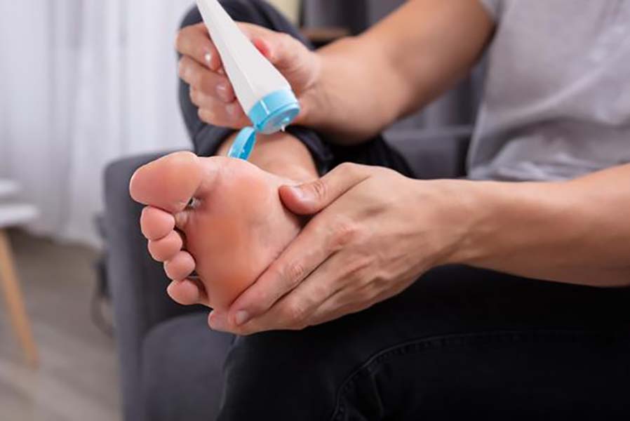 مراقبت از پای دیابتی - مرطوب نگه داشتن پاها